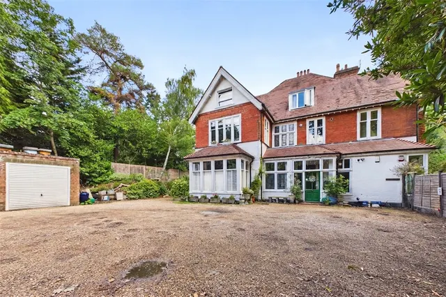 Church Hill, Camberley, GU15, photo 2