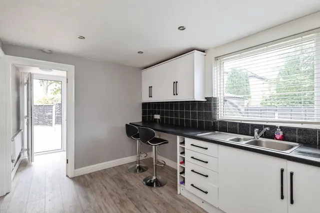 Photo 3 — Ashdale Drive, Manchester, Greater Manchester, M20