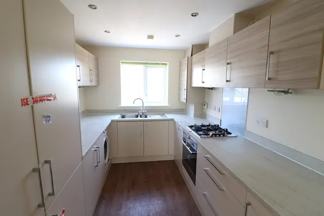 Six Bells Lane, Stevenage, SG2, photo 3
