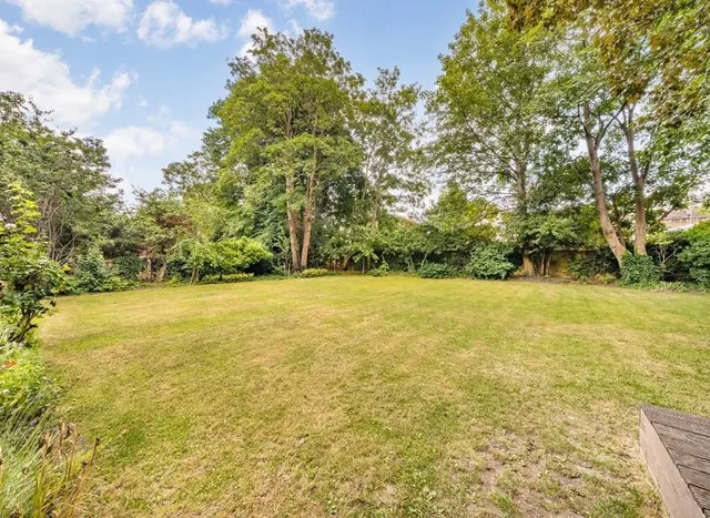 Photo 2 — Compayne Gardens, West Hampstead, NW6