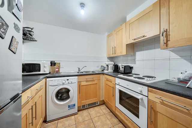 Photo 2 — Greenfell Mansions, London, SE8