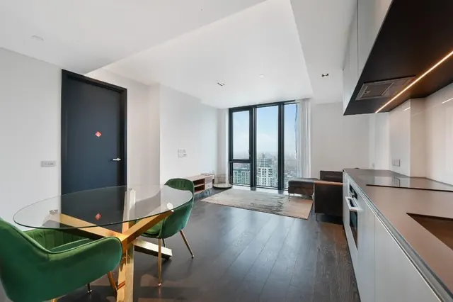Amory Tower, Marsh Wall, E14, photo 1