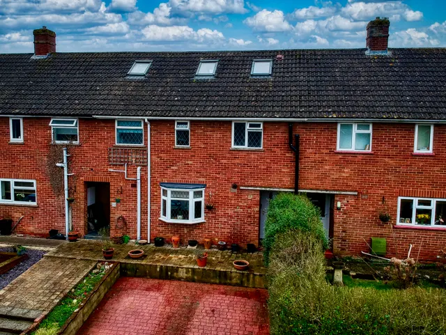 Stanfield, Tadley, RG26, photo 1