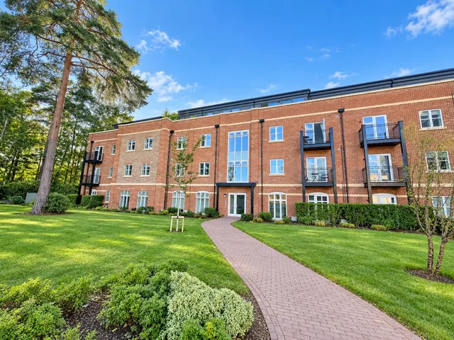 Madeira Walk, Ascot, SL5, photo 1