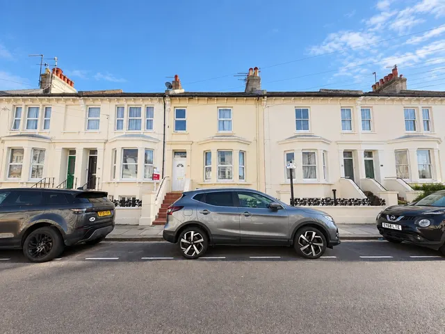 Goldstone Road, Hove, BN3, photo 1