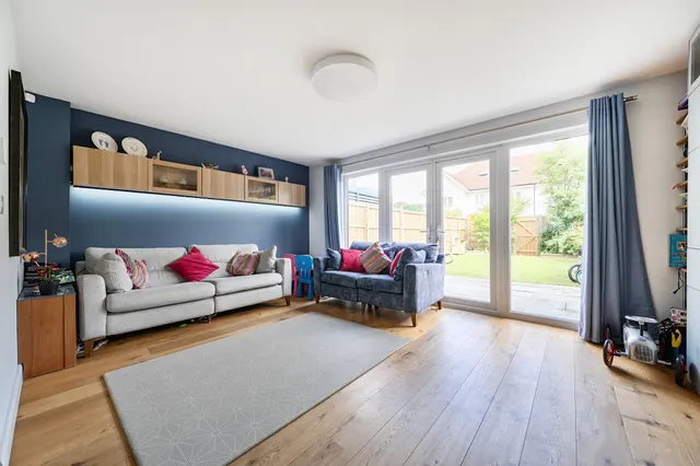 Photo 2 — Claremont Road, Redhill, RH1