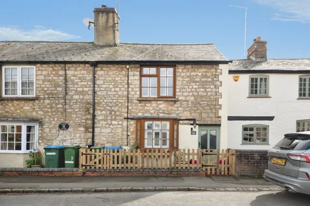 Main Street, Tingewick, Buckingham, photo 1