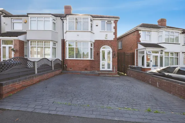 Old Bromford Lane, Birmingham, B8, photo 1