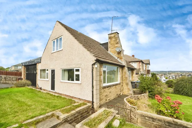 Woodside View, Bingley, photo 1