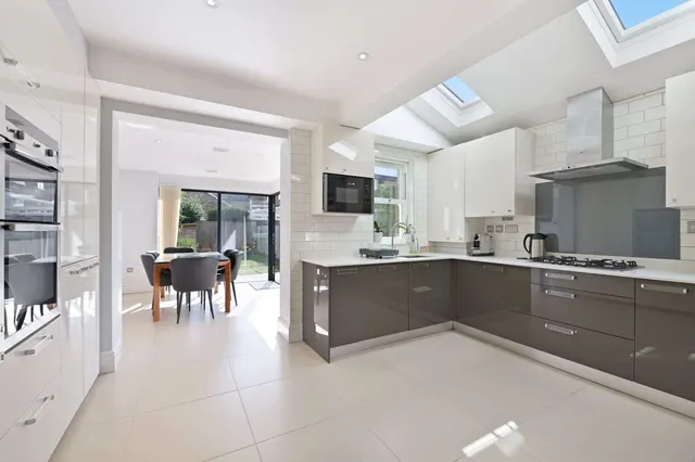 Bolton Road, Windsor, SL4, photo 3