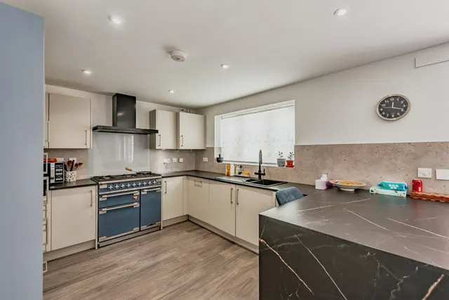 Photo 2 — Apsley Road, Horley