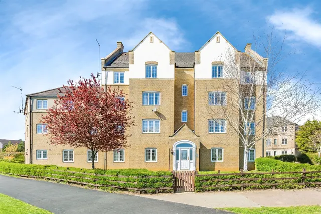 Georges Drive, Grange Park, NN4, photo 1