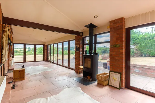 Photo 2 — Guilsfield, Welshpool, Powys, SY21 9PS
