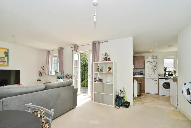 Strouds Close, Old Town, SN3, photo 3