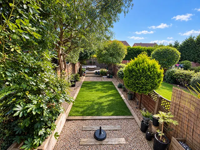 Legh Drive, Woodley, SK6, photo 1
