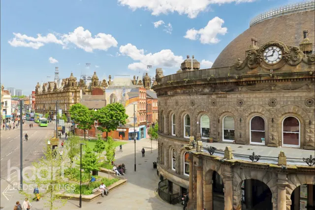 Crown Street, LS2, photo 2