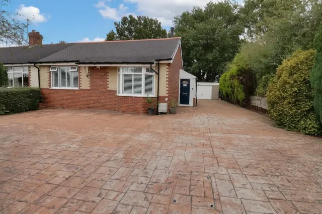 Hind Heath Road, Sandbach, photo 1