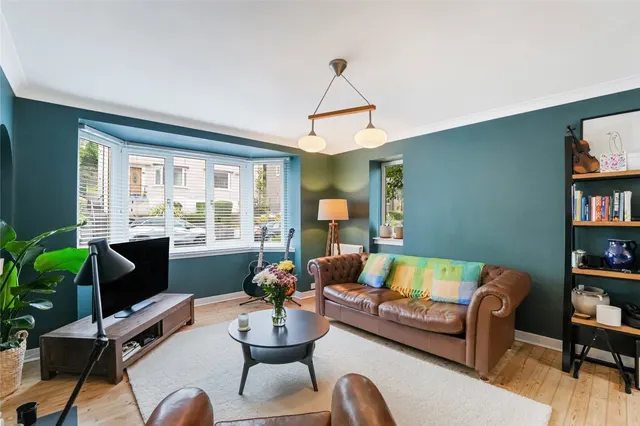 Photo 2 — Weymouth Drive, Kelvindale, Glasgow, G12