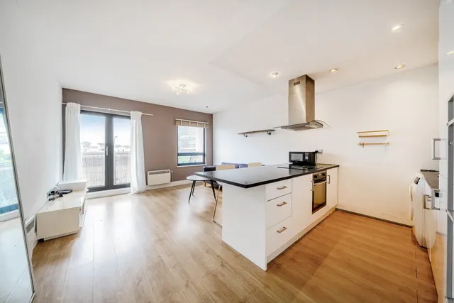 Brownhill Road, London, SE6, photo 1