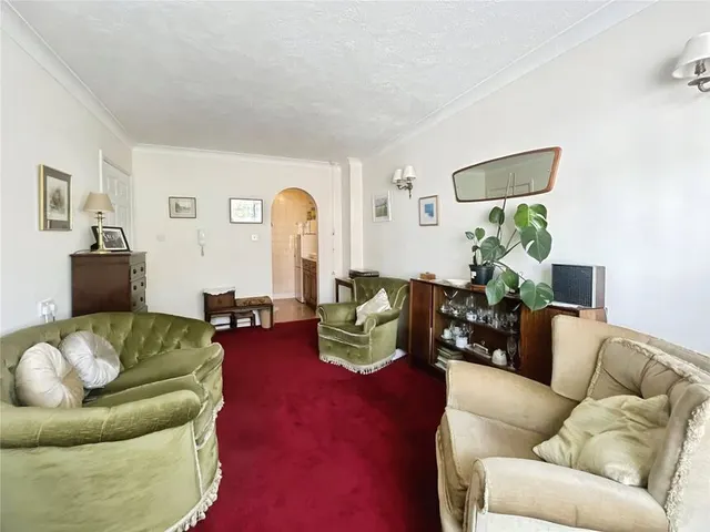 Photo 3 — St. Helens Crescent, Hastings, East Sussex, TN34