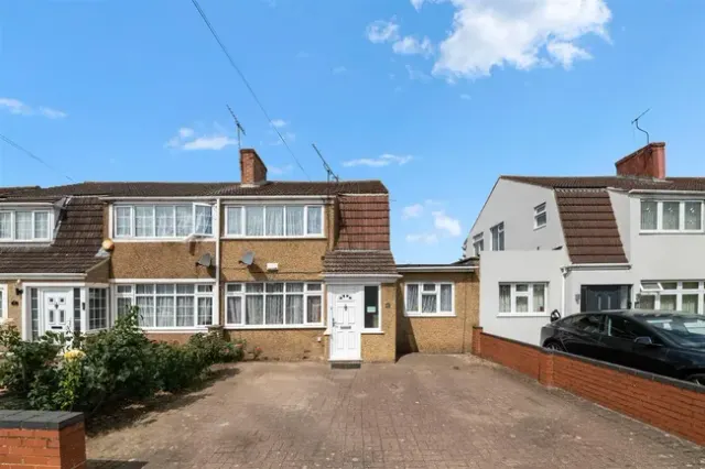 Cherry Grove, Hillingdon