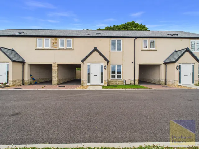 Hall Barn Drive, Longridge, Lancashire, PR3 2ZA — photo 1