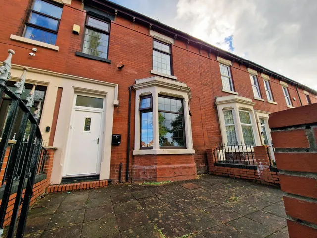 Symonds Road, Fulwood, PR2, photo 1