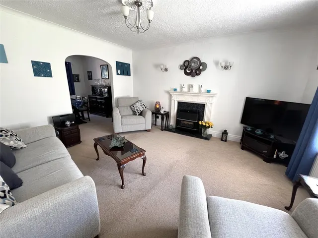 Grove Drive, Pembroke, SA71, photo 3