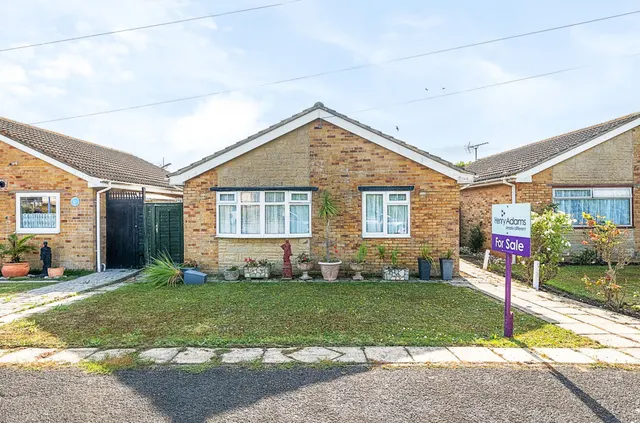 Manor Lane, Selsey, PO20, photo 1