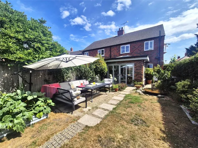 St. Marys Court, Overton, LL13, photo 3
