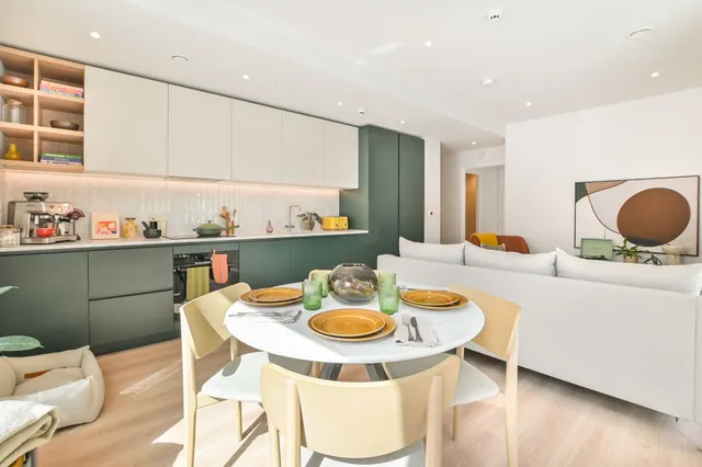 Photo 2 — Apartment C-776, The Maple, 10 Aviator Drive, London