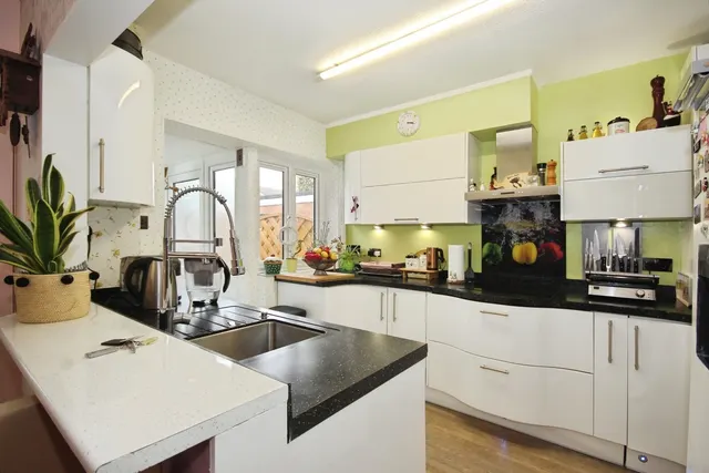 Photo 3 — Gaza Close, Coventry, West Midlands, CV4