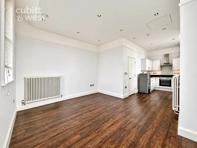 Ship Street, BN1, photo 2