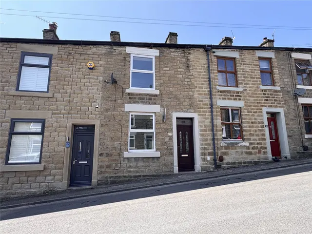 Moorfield Terrace, Hollingworth, SK14, photo 1