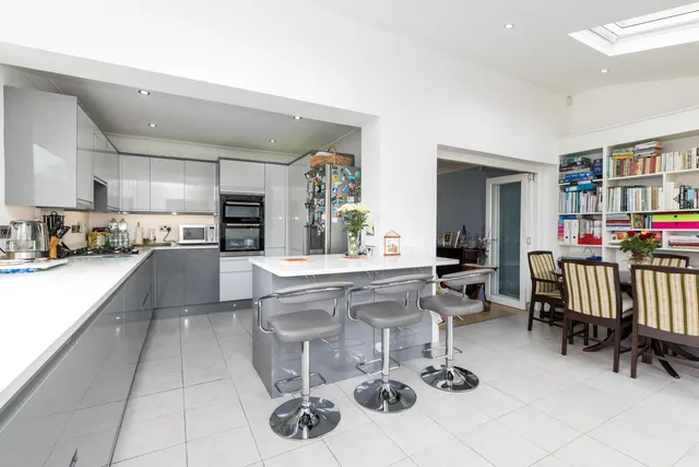 Alderton Drive, Ashton-In-Makerfield, WN4, photo 3