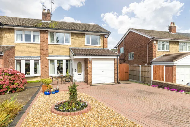 Alderton Drive, Ashton-In-Makerfield, WN4, photo 2