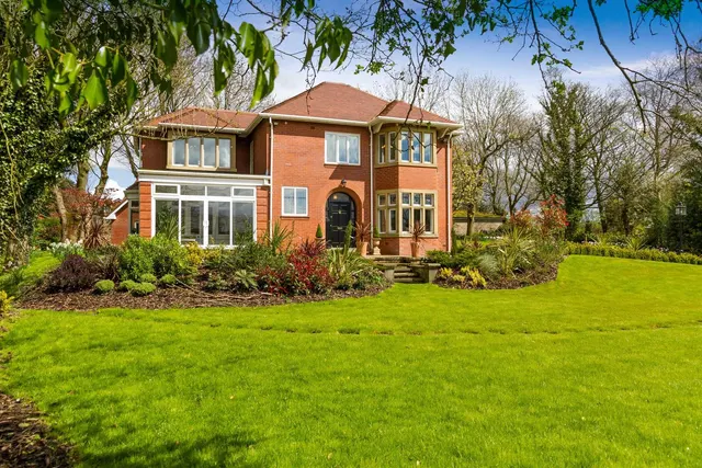 Mather Road, Walmersley, Bury, BL9 6RD, photo 1