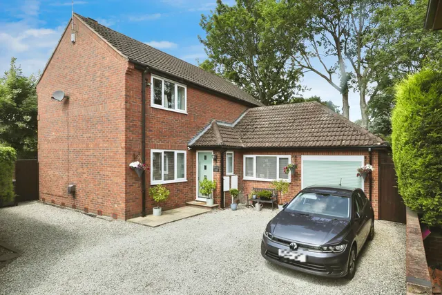 The Poplars, Whitwell, S80, photo 1