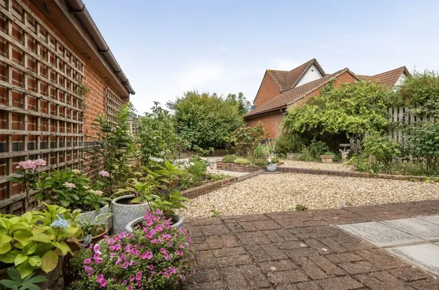 Hillbourne Close, Warminster, BA12, photo 2