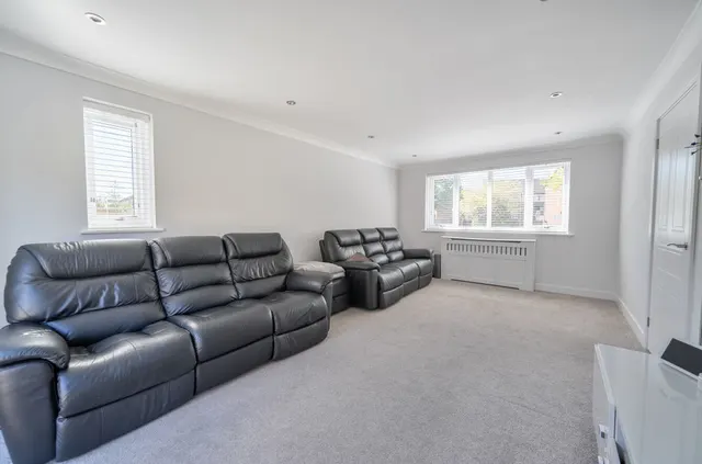 Braford Gardens, Shenley Brook End, MK5, photo 3