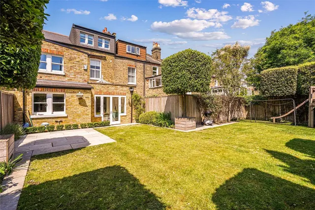 Elms Crescent, London, SW4 8QE, photo 1
