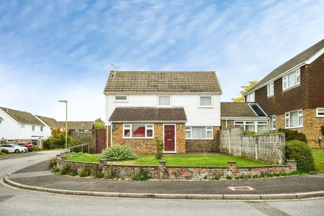3 bedroom house, Newcomb Close, Andover, SP10