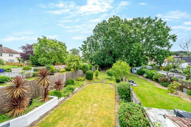 Photo 2 — Cranmore Road, Chislehurst, BR7