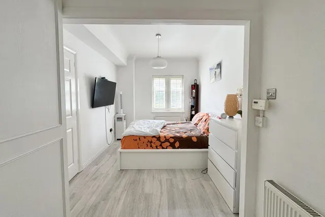 A6 Pine Grange, BH1, photo 2