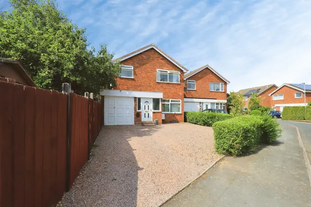 Quantock Drive, Kidderminster, photo 1