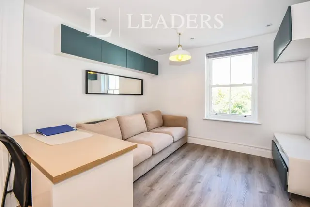 Albert Road, Bournemouth, BH1, photo 3