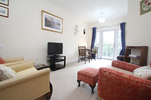 Photo 2 — Ravenshaw Court, 73 Four Ashes Road, Solihull