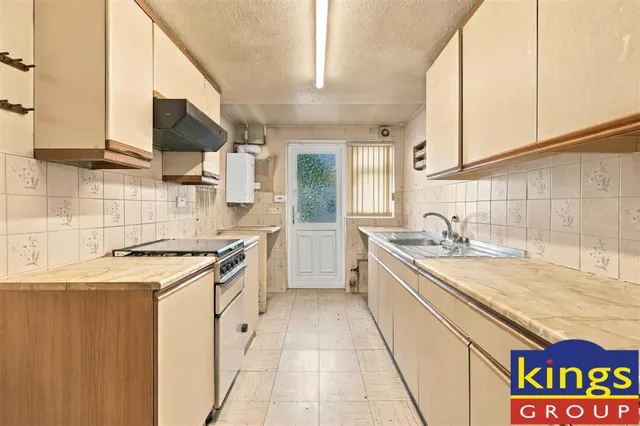 Hendon Road, Edmonton, N9, photo 3