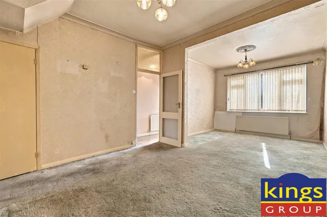 Hendon Road, Edmonton, N9, photo 2