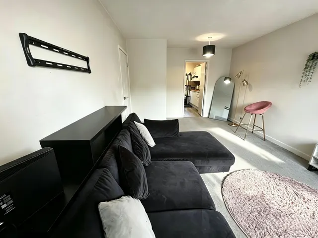 Photo 2 — Oakthorpe Gardens, Tividale, Oldbury, B69 2LF